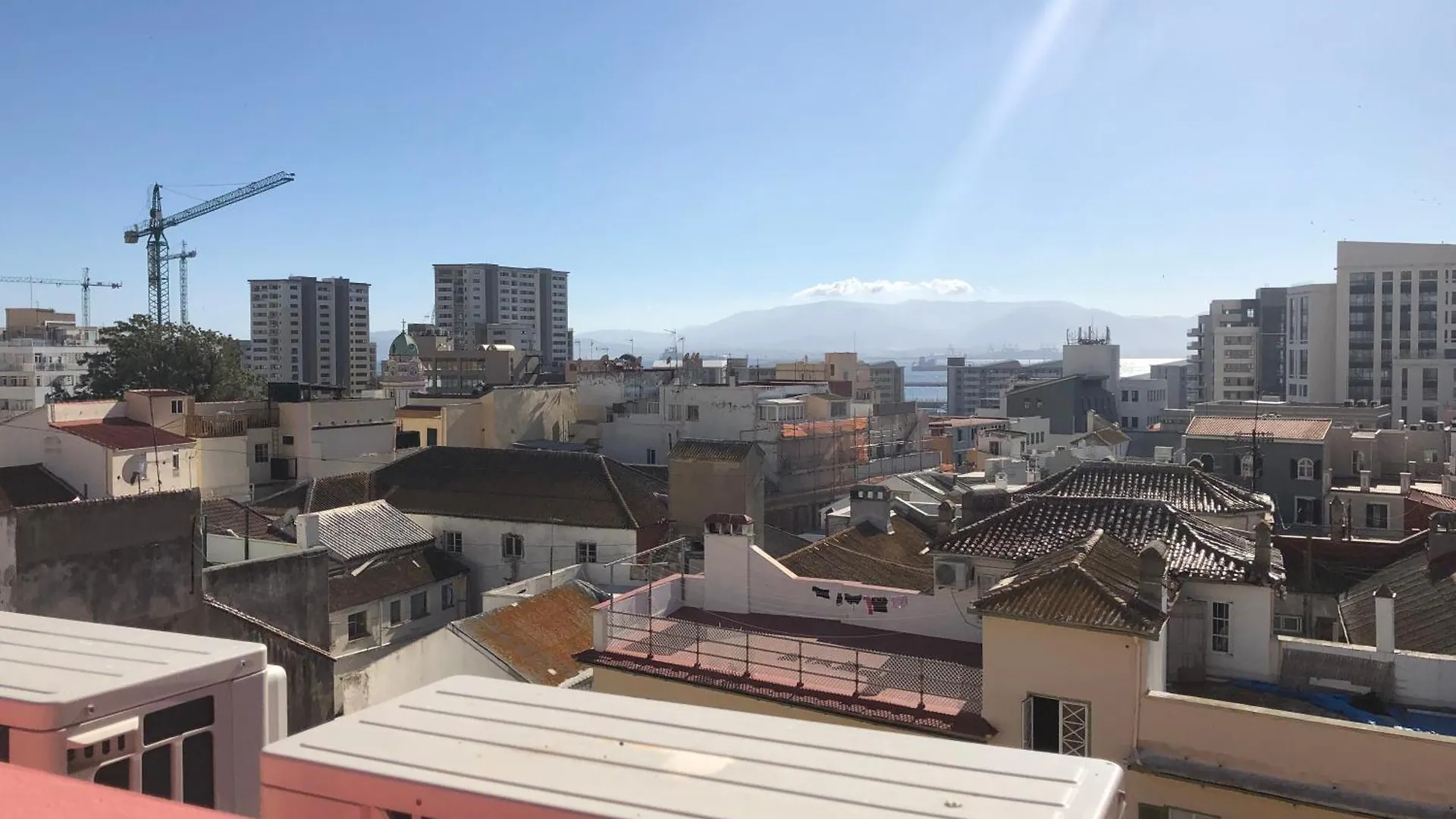 Moda Gibraltar - Central Location